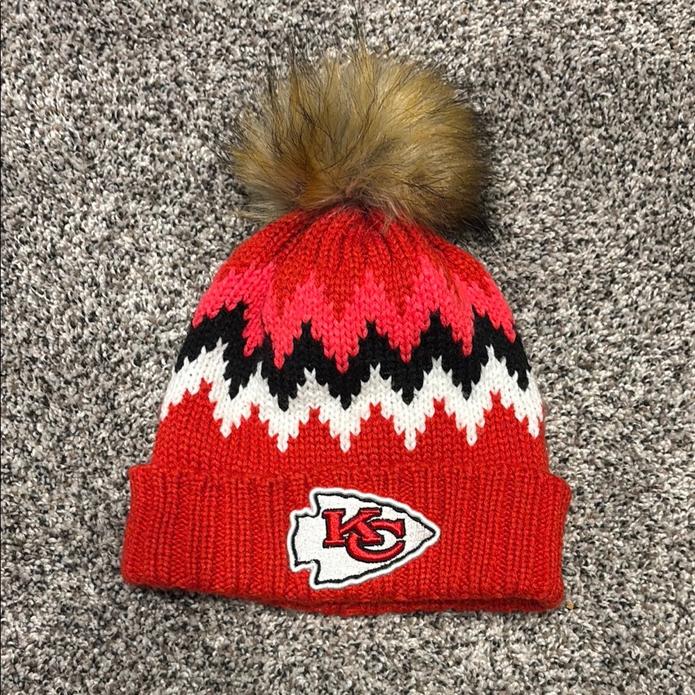 Women’s New Era Chiefs Pom-Pom Beanie